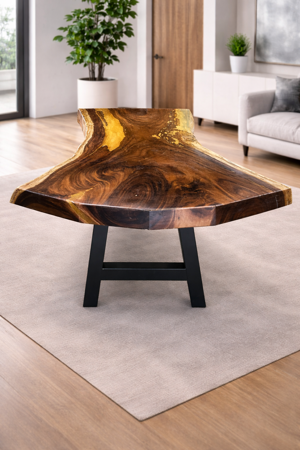 Wohnzimmer Tisch aus Suarholz
